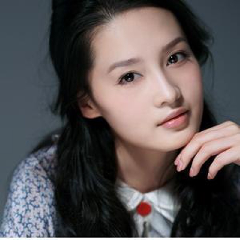 李沁受访剖白新角色心路 十七NG自曝险崩溃